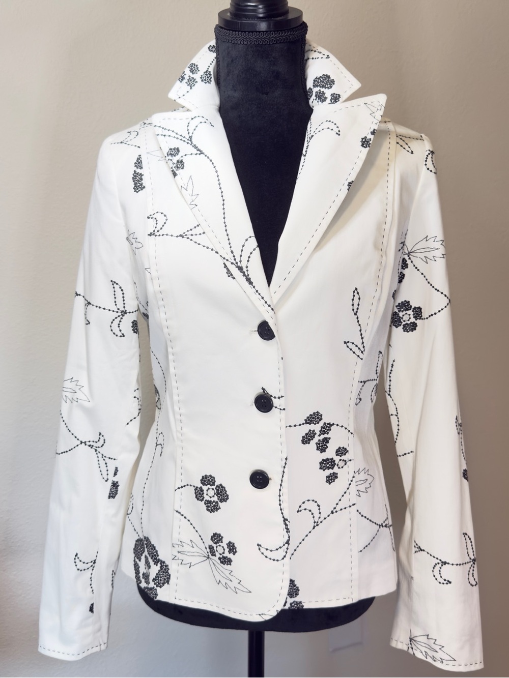 White Floral-Print Beaded Blazer Jacket